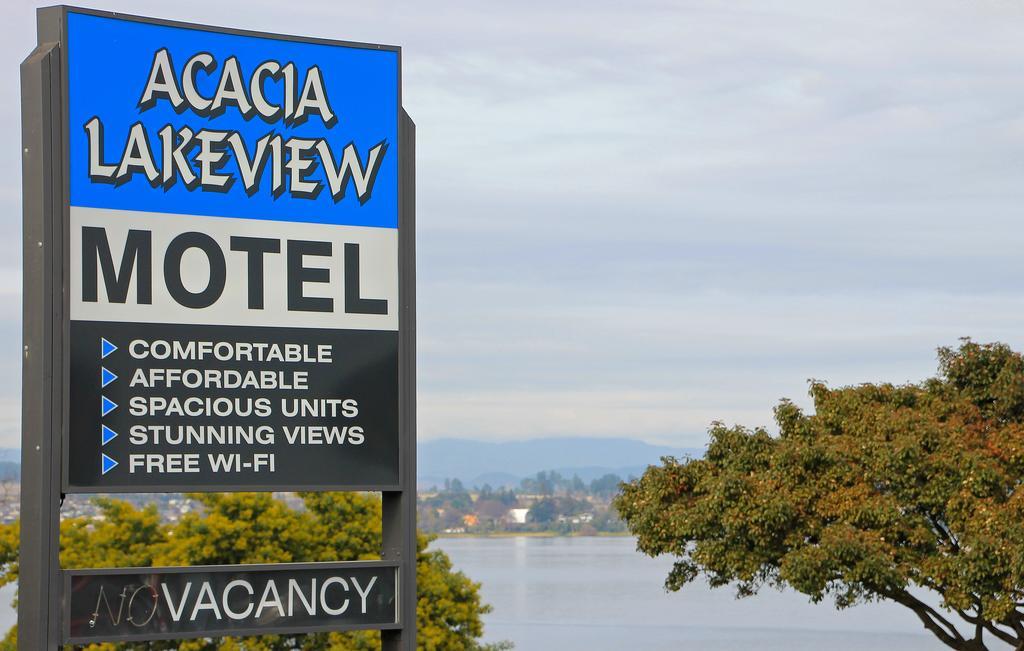 Acacia Lake View Motel Таупо Экстерьер фото